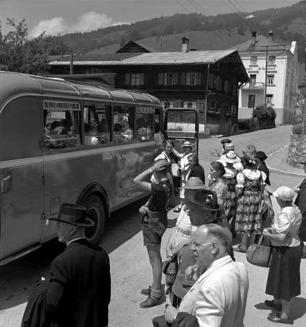 Busfahrt ins Grüne, 1940