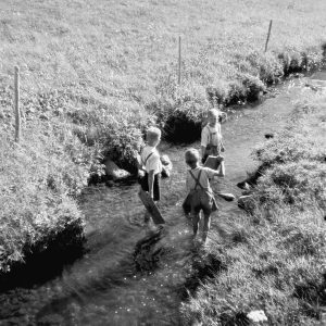Buben am Bach, 1949