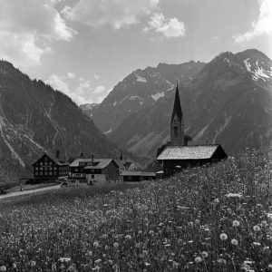 Dorfidylle im kleinen Walsertal, 1950