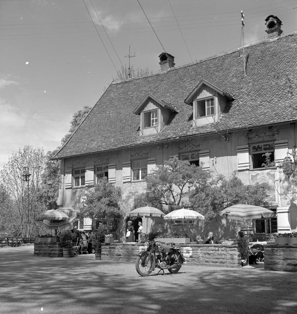 Motorradrast, 1955